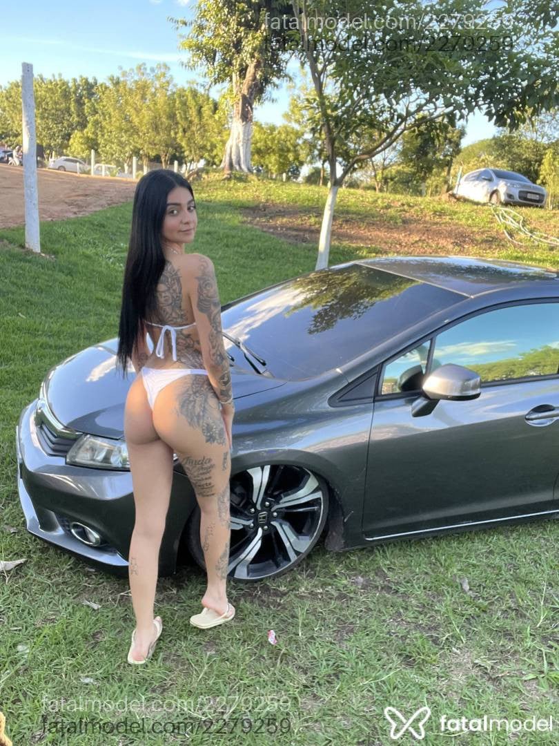 Acompanhante mulher com cabelo castanho de olhos mel em Rio Verde - Bia Prado