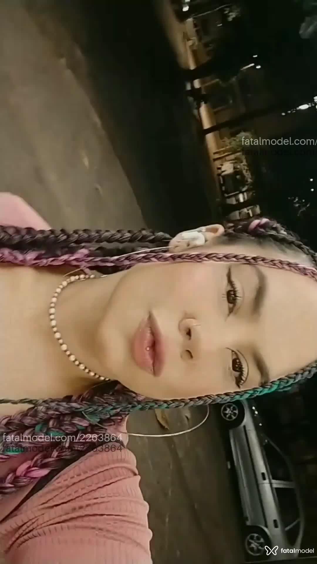 Acompanhante mulher morena (o) de olhos pretos em Virtual Acompanhante mulher morena (o) de olhos pretos em Virtual - Rebeca