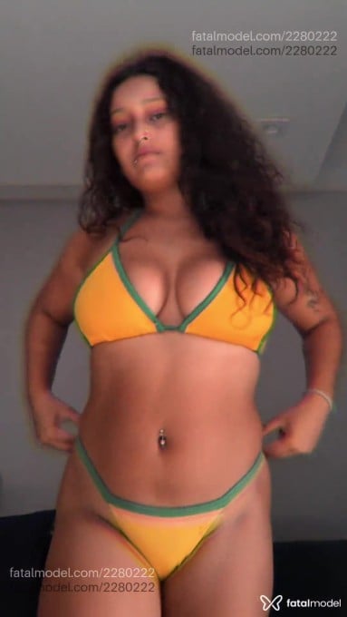 Acompanhante mulher com cabelo castanho de olhos castanhos - Lianda
