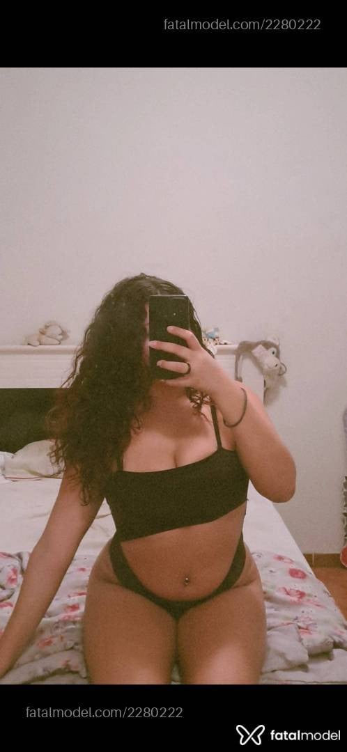 Acompanhante mulher com cabelo castanho de olhos castanhos - Lianda