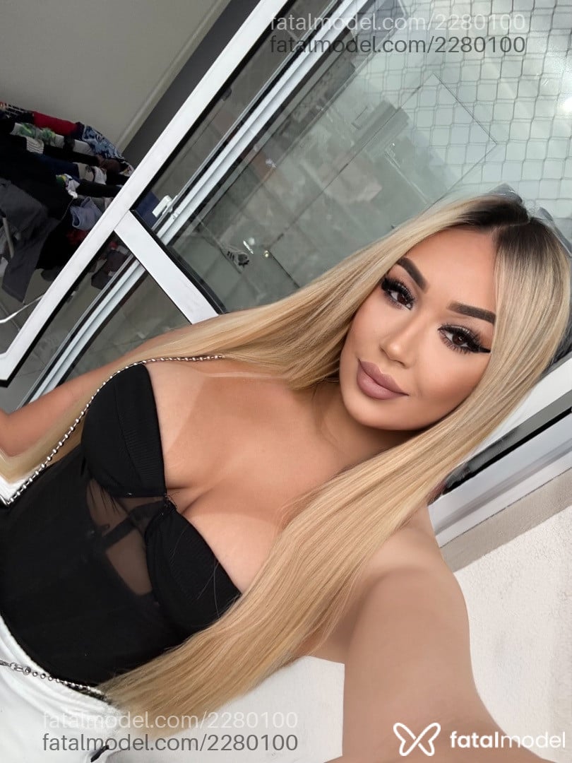 Acompanhante mulher loira (o) de olhos castanhos em São Paulo - Mel