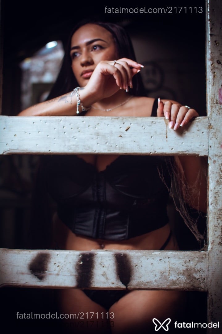 Acompanhante mulher morena (o) de olhos castanhos em Sorocaba Acompanhante mulher morena (o) de olhos castanhos em Sorocaba - Manu Morena