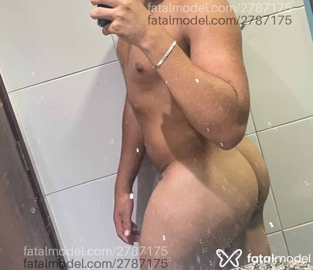 Acompanhante homem morena (o) de olhos castanhos em São Luís - Silva