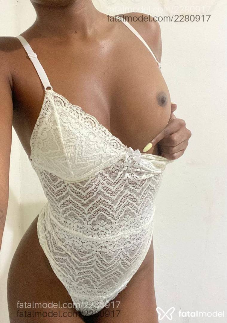 Acompanhante mulher com cabelo castanho de olhos pretos - Luna Rangel