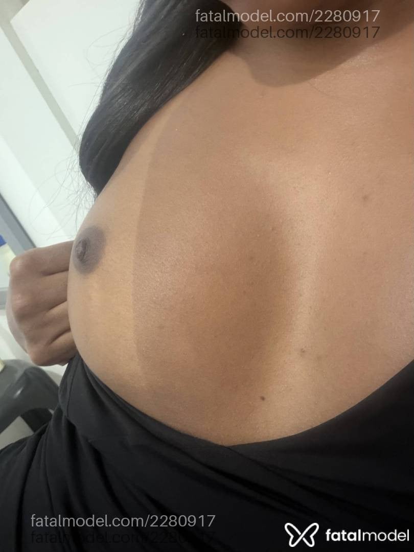 Acompanhante mulher com cabelo castanho de olhos pretos - Luna Rangel