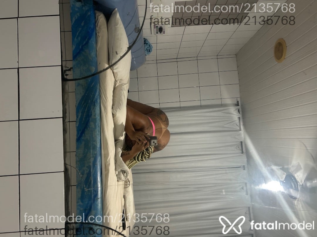 Acompanhante mulher trans loira (o) de olhos mel em Salvador - Morena