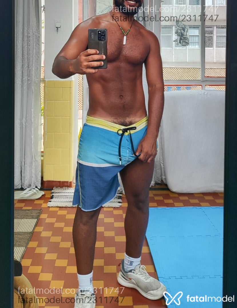 Acompanhante homem com cabelo castanho de olhos castanhos em São Paulo - Mass Man