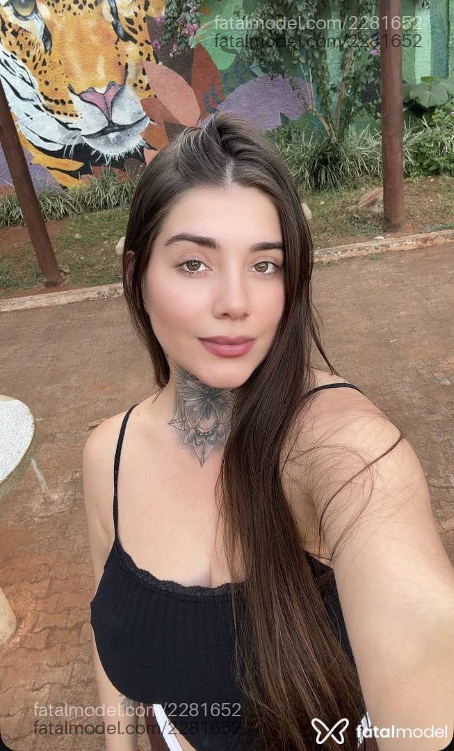 Acompanhante mulher loira (o) de olhos mel - Antonella Soliva