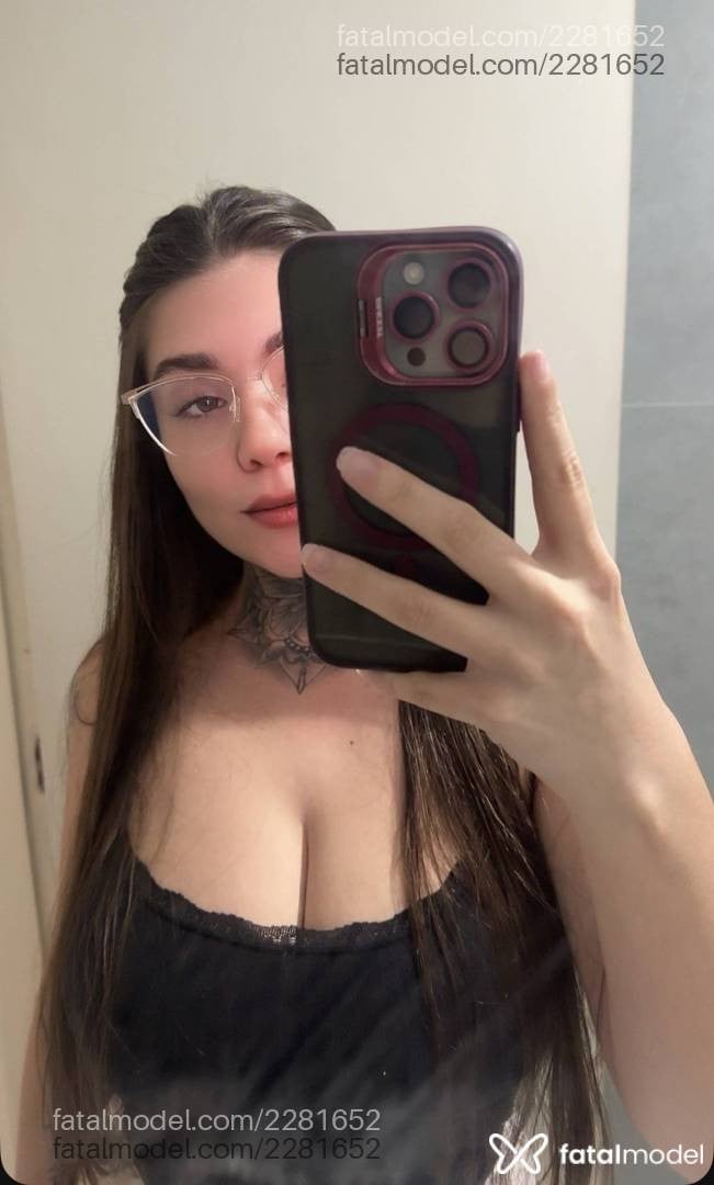 Acompanhante mulher loira (o) de olhos mel - Antonella Soliva