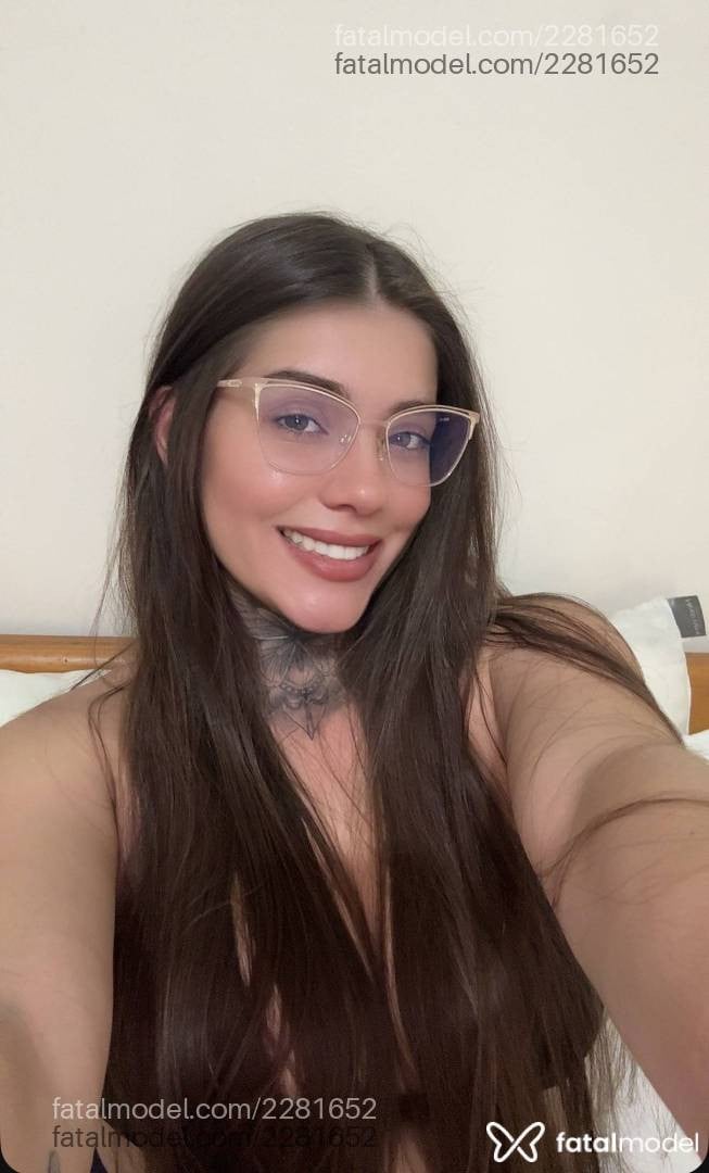 Acompanhante mulher loira (o) de olhos mel - Antonella Soliva