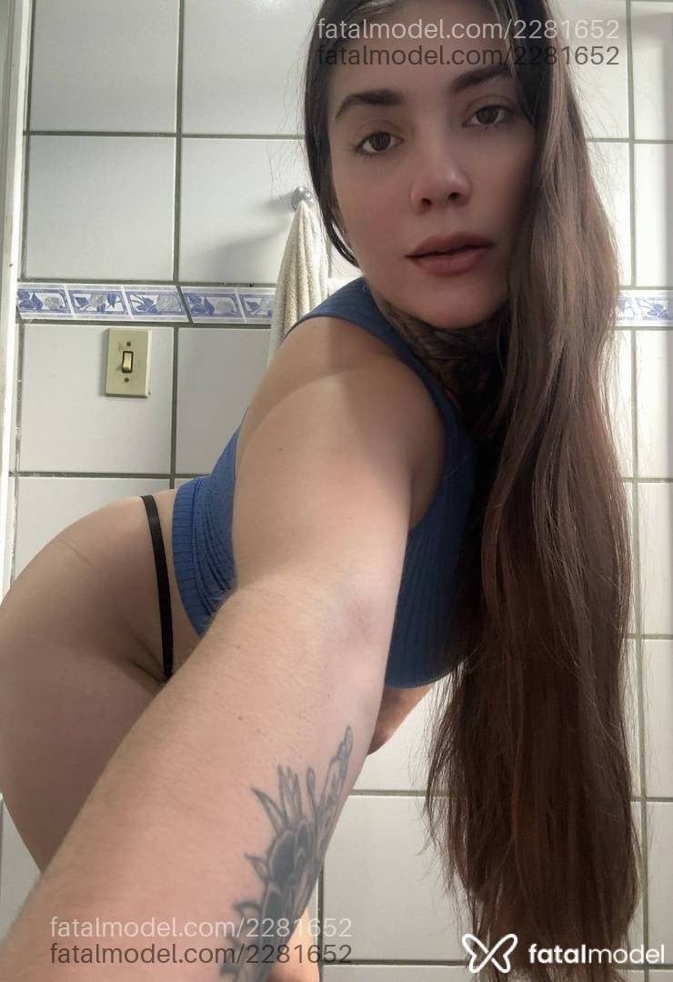 Acompanhante mulher loira (o) de olhos mel - Antonella Soliva