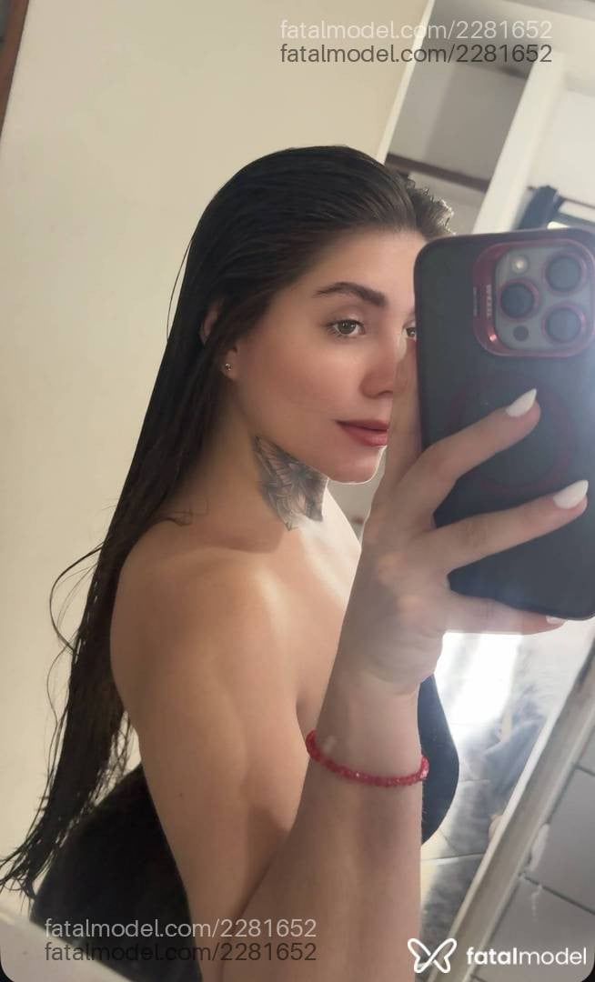 Acompanhante mulher loira (o) de olhos mel - Antonella Soliva
