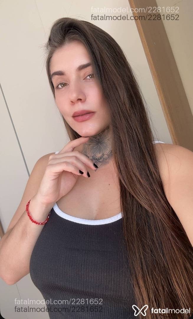 Acompanhante mulher loira (o) de olhos mel em Divinópolis - Antonella Soliva