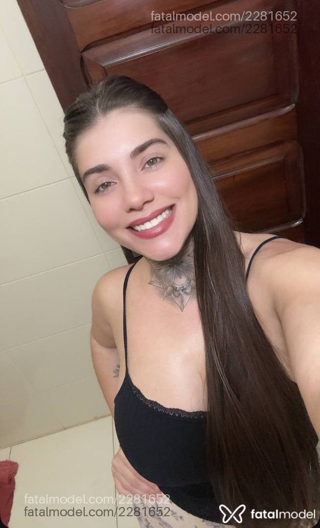Acompanhante mulher loira (o) de olhos mel - Antonella Soliva