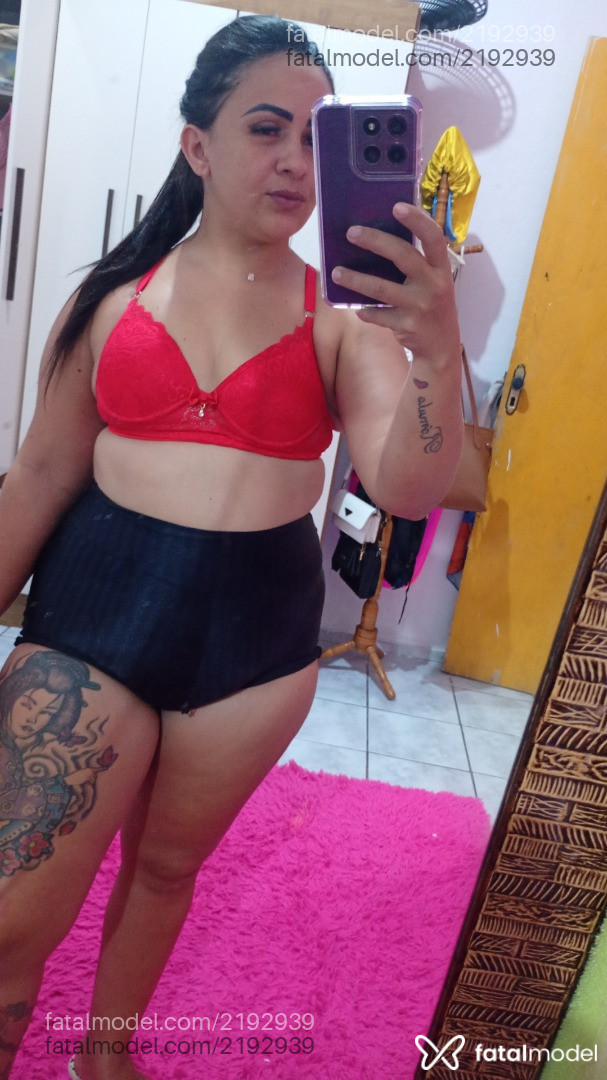 Acompanhante mulher morena (o) de olhos castanhos em Fortaleza - Camila Morais