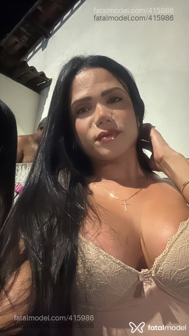 Acompanhante travesti com cabelo castanho de olhos castanhos em Toritama Acompanhante travesti com cabelo castanho de olhos castanhos em Toritama - Gabrielly