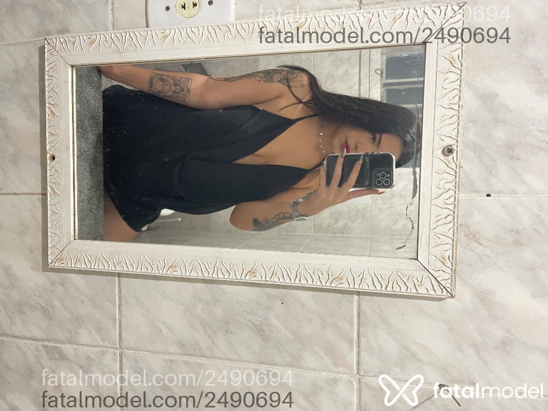 Acompanhante mulher morena (o) de olhos castanhos em Rio de Janeiro - Cristal