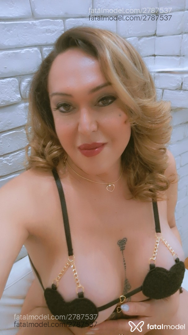 Acompanhante mulher trans loira (o) de olhos mel em Araras - Valéria