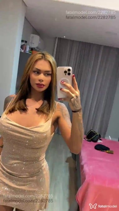 Acompanhante mulher trans loira (o) de olhos castanhos em Porto Alegre - Mhaya Alcantara