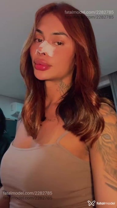 Acompanhante mulher trans loira (o) de olhos castanhos em Porto Alegre - Mhaya Alcantara
