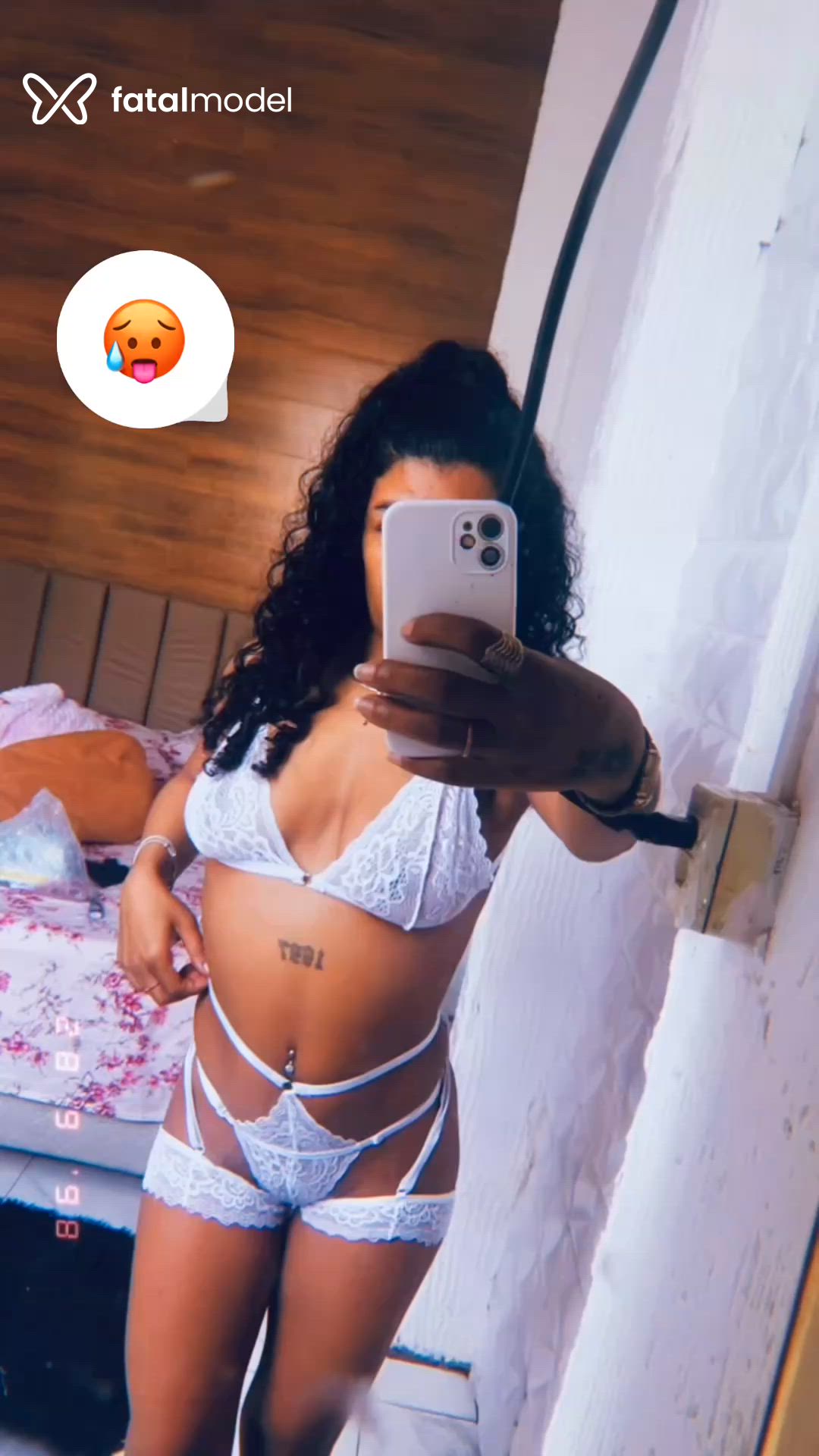 Acompanhante mulher morena (o) de olhos pretos - Preta Hara