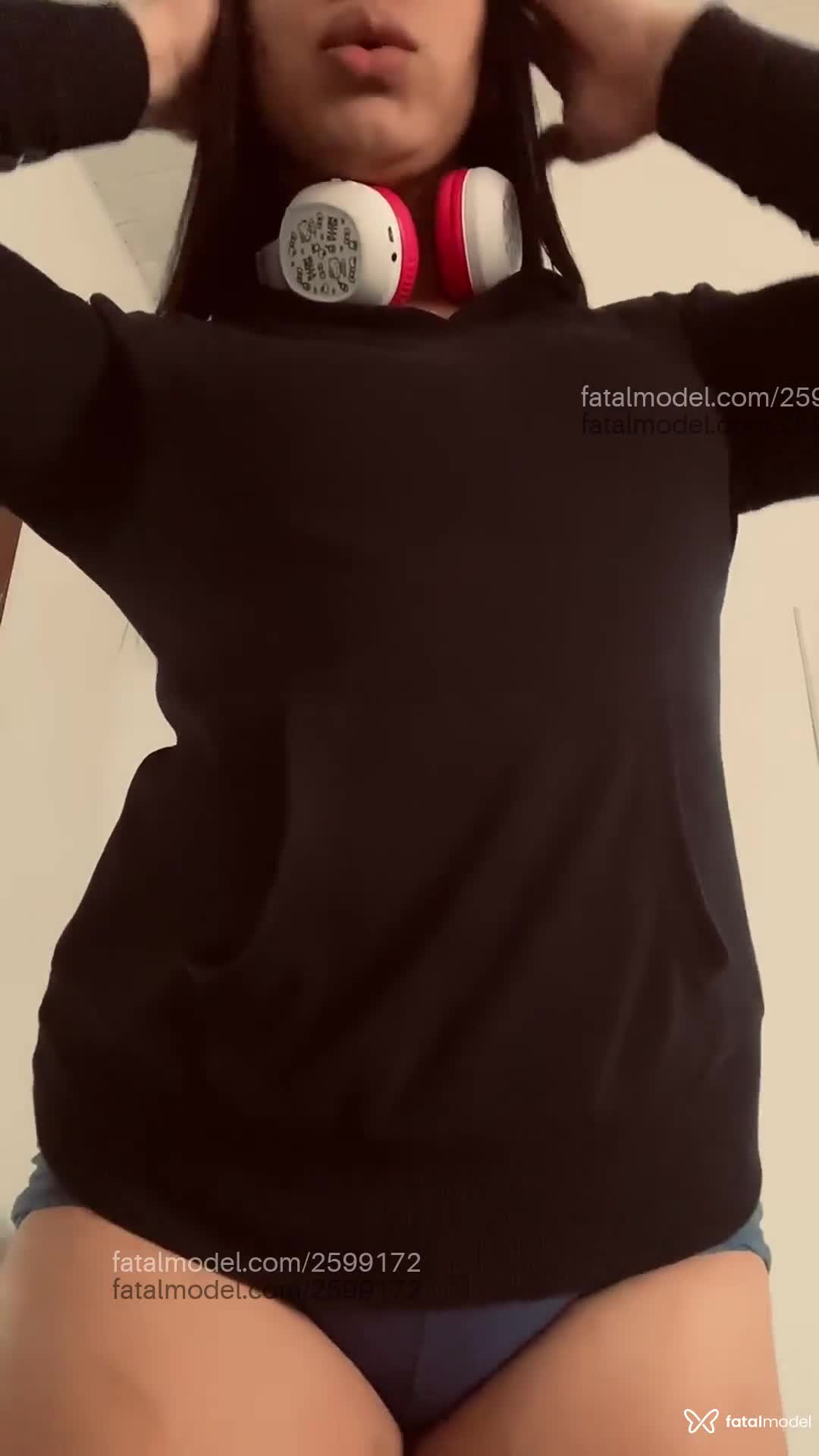 Acompanhante mulher trans morena (o) de olhos castanhos em Dourados - Victoryaoliver