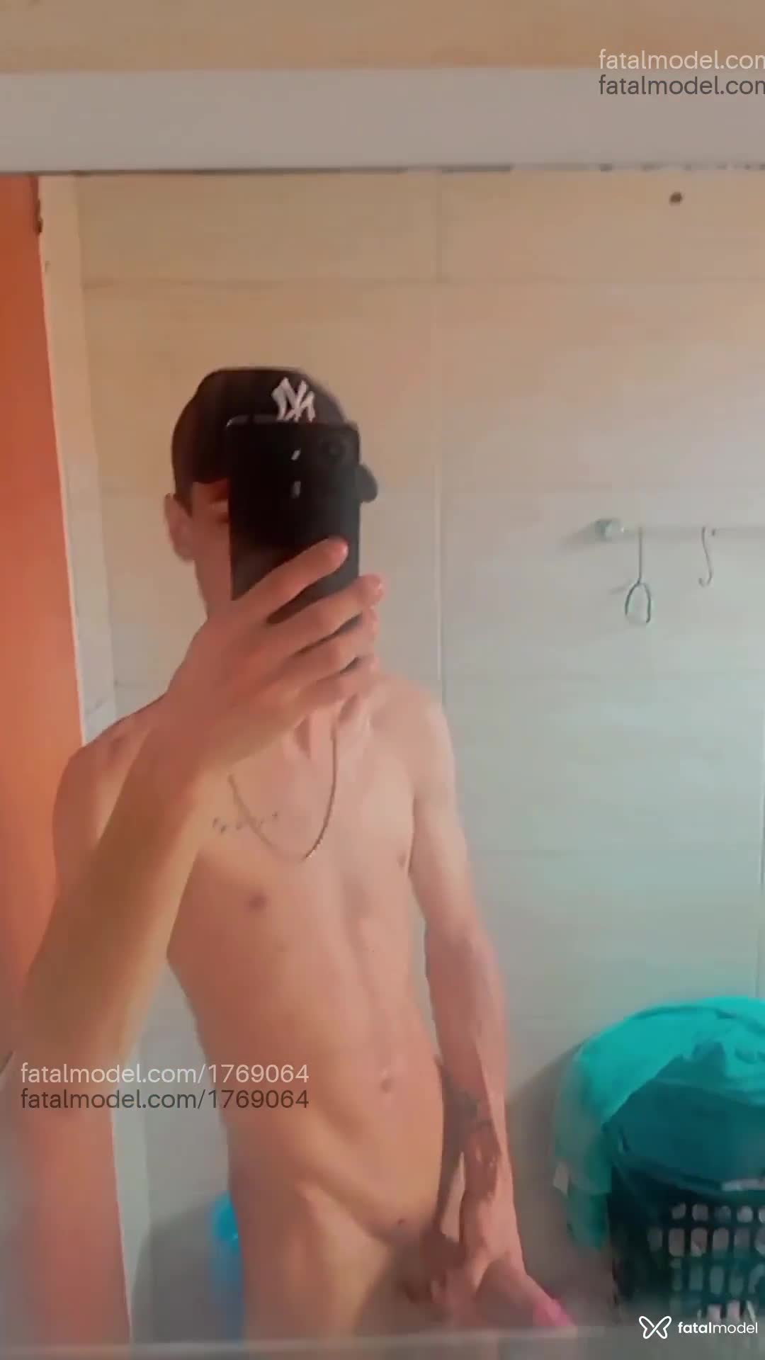 Acompanhante homem com cabelo castanho de olhos castanhos em Pereira Barreto Acompanhante homem com cabelo castanho de olhos castanhos em Pereira Barreto - Novinhomk