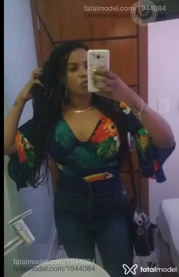 Acompanhante mulher morena (o) de olhos pretos em São Paulo Acompanhante mulher morena (o) de olhos pretos em São Paulo - Cris Intensa