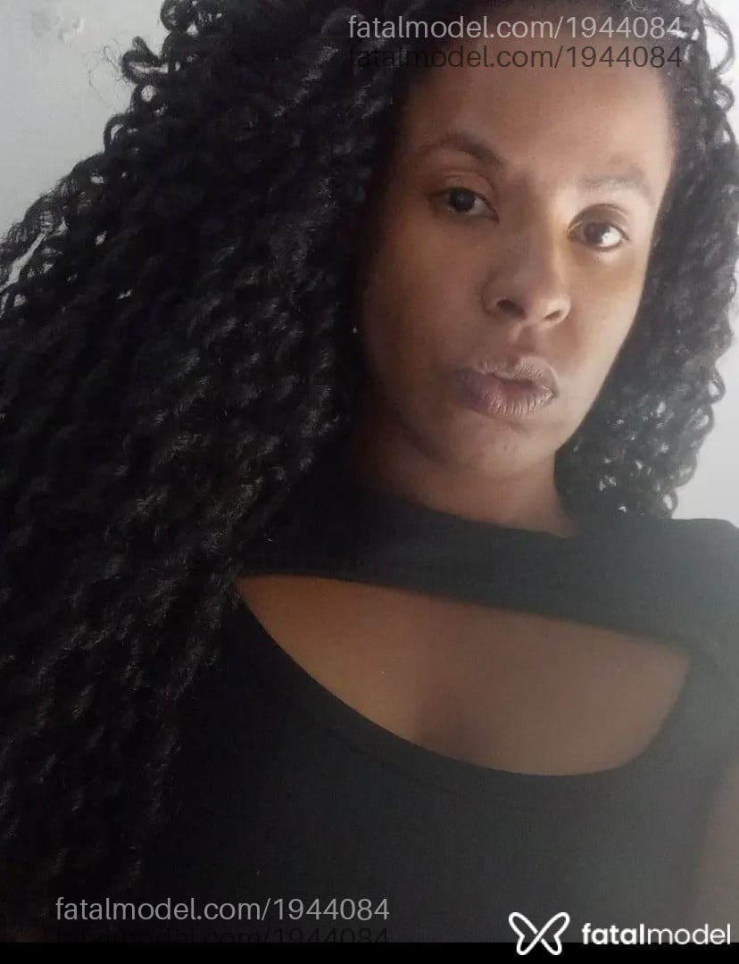 Acompanhante mulher morena (o) de olhos pretos em São Paulo Acompanhante mulher morena (o) de olhos pretos em São Paulo - Cris Intensa