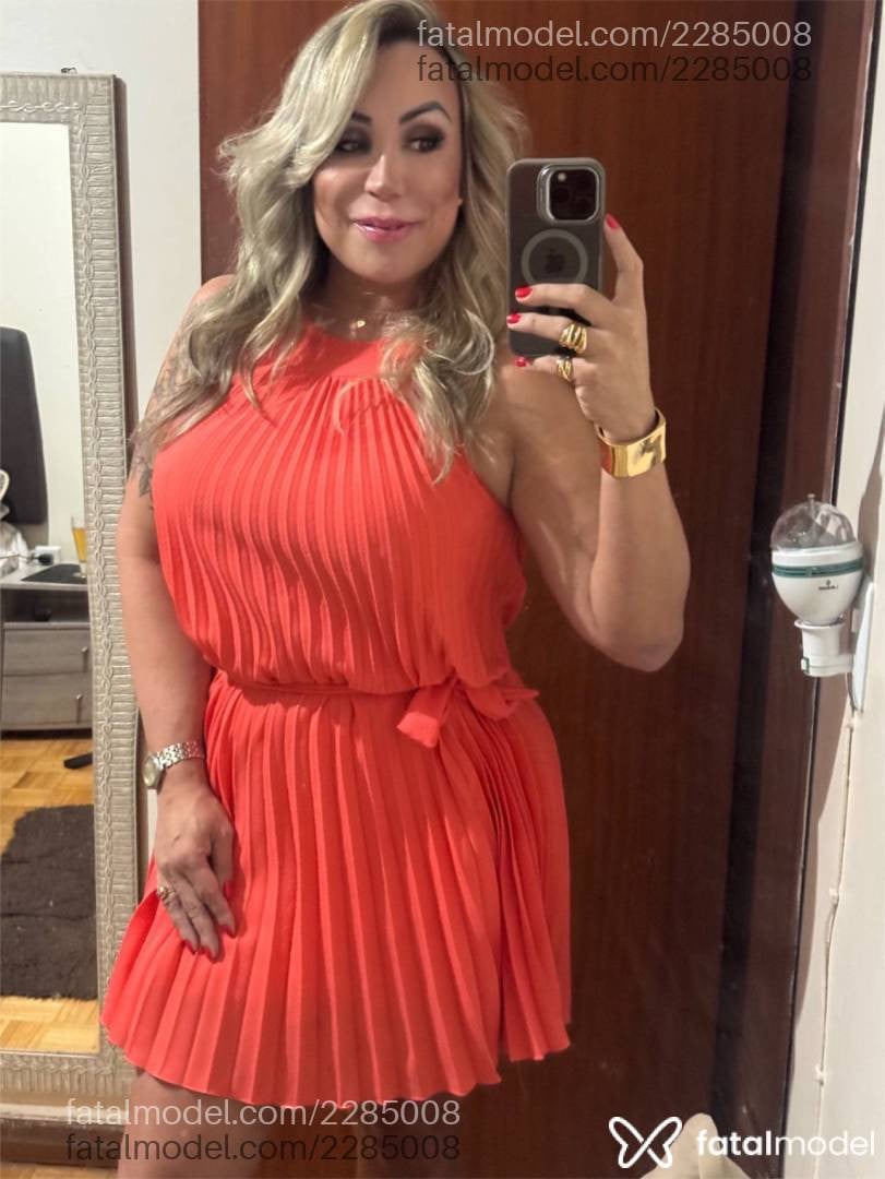 Acompanhante mulher trans loira (o) de olhos castanhos em Porto Alegre - Luciane Grimaldil