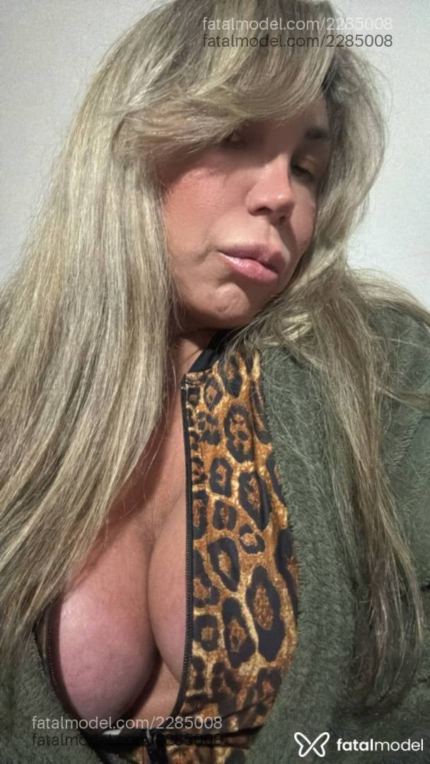 Acompanhante mulher trans loira (o) de olhos castanhos em Porto Alegre - Luciane Grimaldil