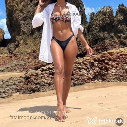 Acompanhante mulher com cabelo castanho de olhos castanhos em João Pessoa Acompanhante mulher com cabelo castanho de olhos castanhos em João Pessoa - Mariana