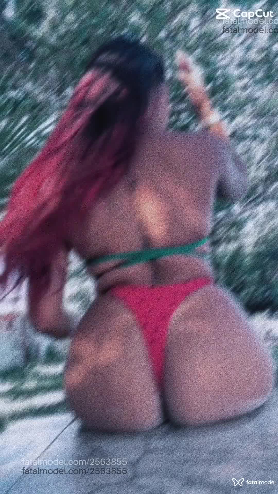 Acompanhante mulher ruiva (o) de olhos pretos em Virtual Acompanhante mulher ruiva (o) de olhos pretos em Virtual - Sophie