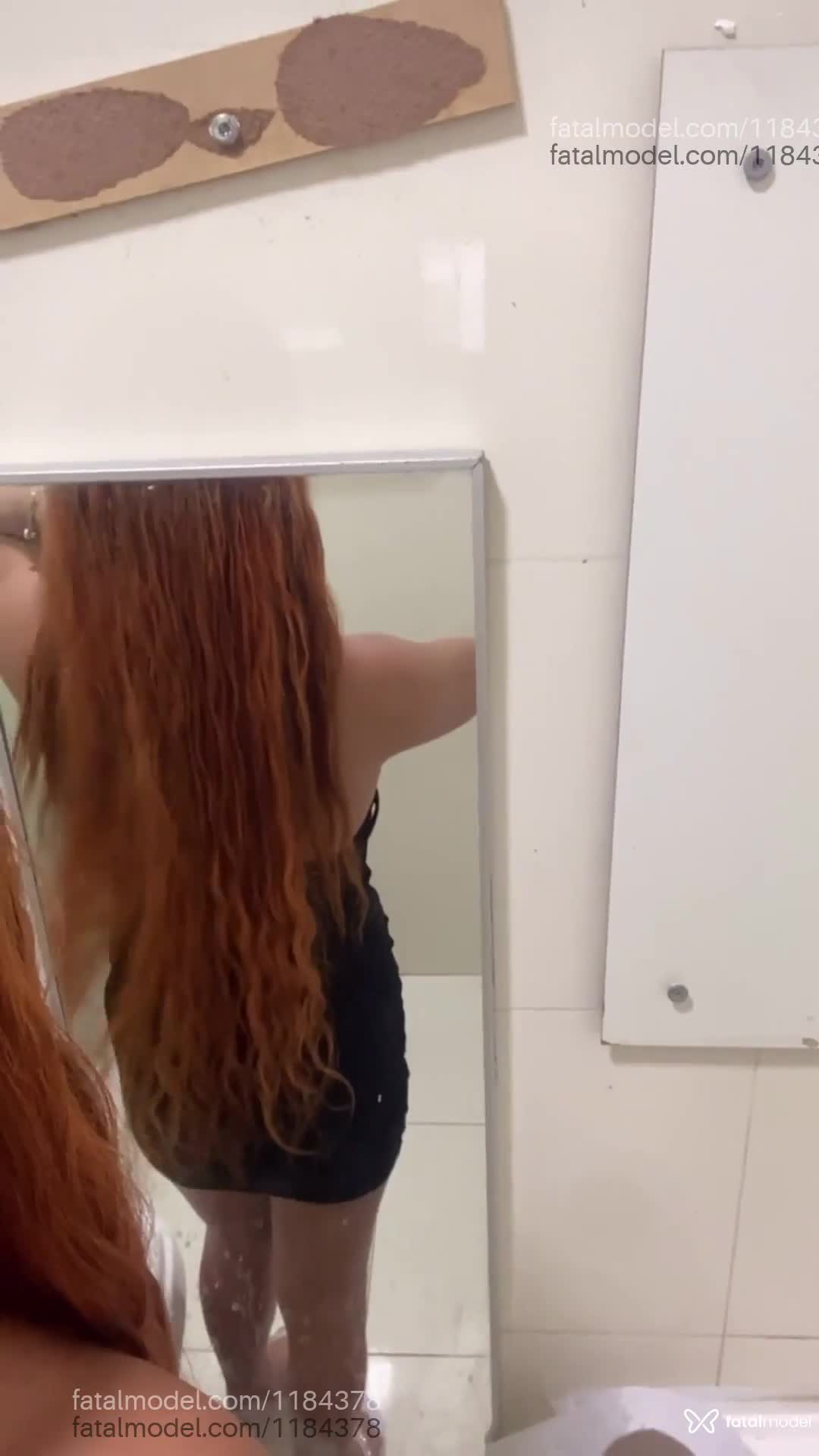 Acompanhante mulher trans ruiva (o) de olhos mel em Três Rios - Larissa Biles