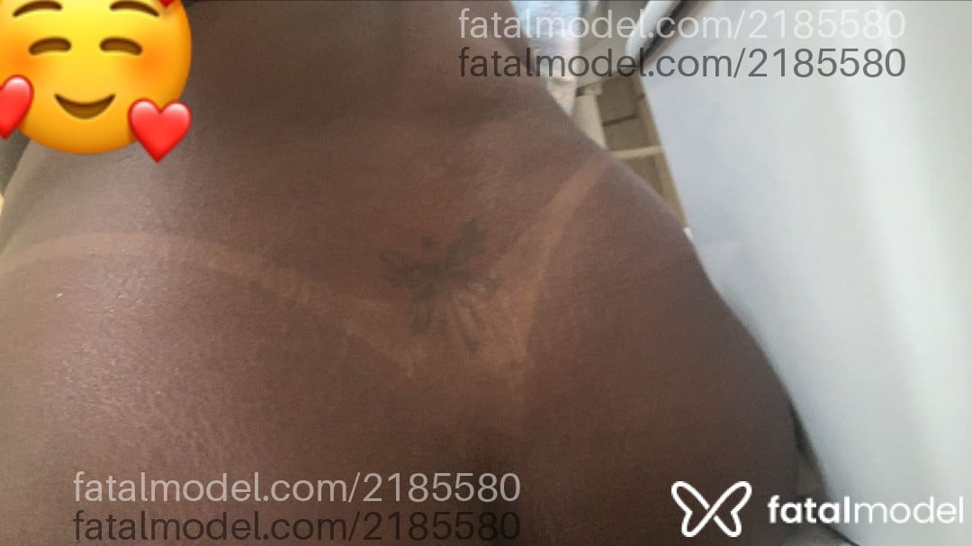 Acompanhante mulher trans com cabelo castanho de olhos castanhos em Três Rios - Uvinhaa