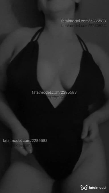 Acompanhante mulher morena (o) de olhos castanhos em Virtual Acompanhante mulher morena (o) de olhos castanhos em Virtual - Bécka