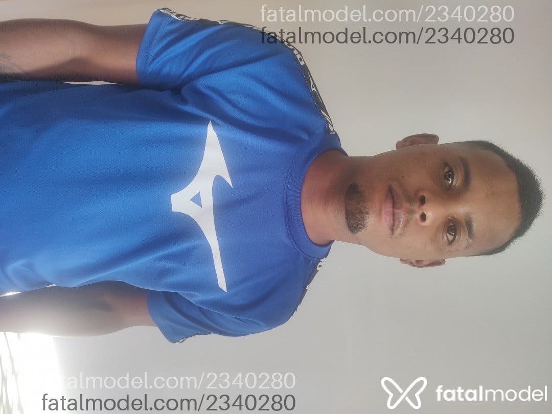 Acompanhante homem morena (o) de olhos castanhos - Kelvin