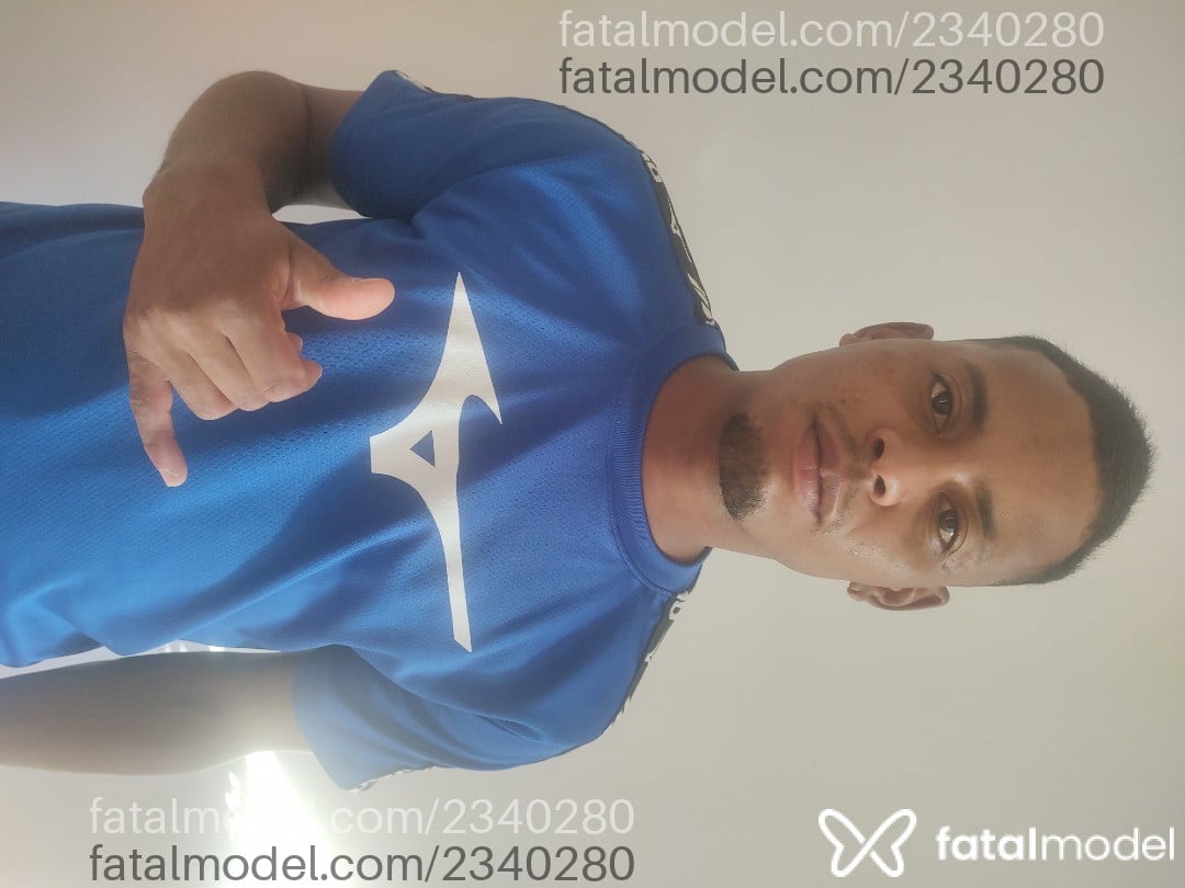 Acompanhante homem morena (o) de olhos castanhos - Kelvin