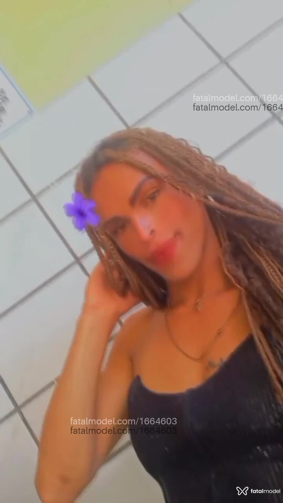 Acompanhante homem trans loira (o) de olhos castanhos em São Gotardo - Izabelly