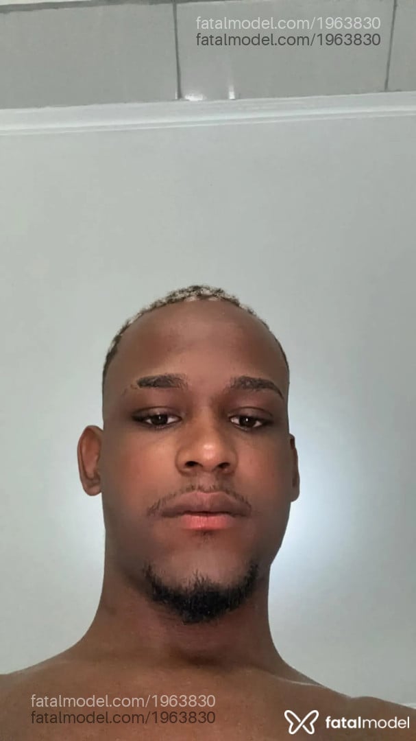 Acompanhante homem morena (o) de olhos pretos em Rio de Janeiro Acompanhante homem morena (o) de olhos pretos em Rio de Janeiro - Cauã