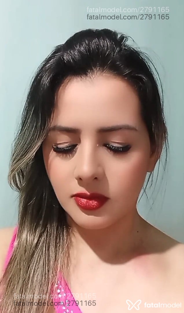 Acompanhante mulher loira (o) de olhos mel em Laranjeiras do Sul - Vanuza