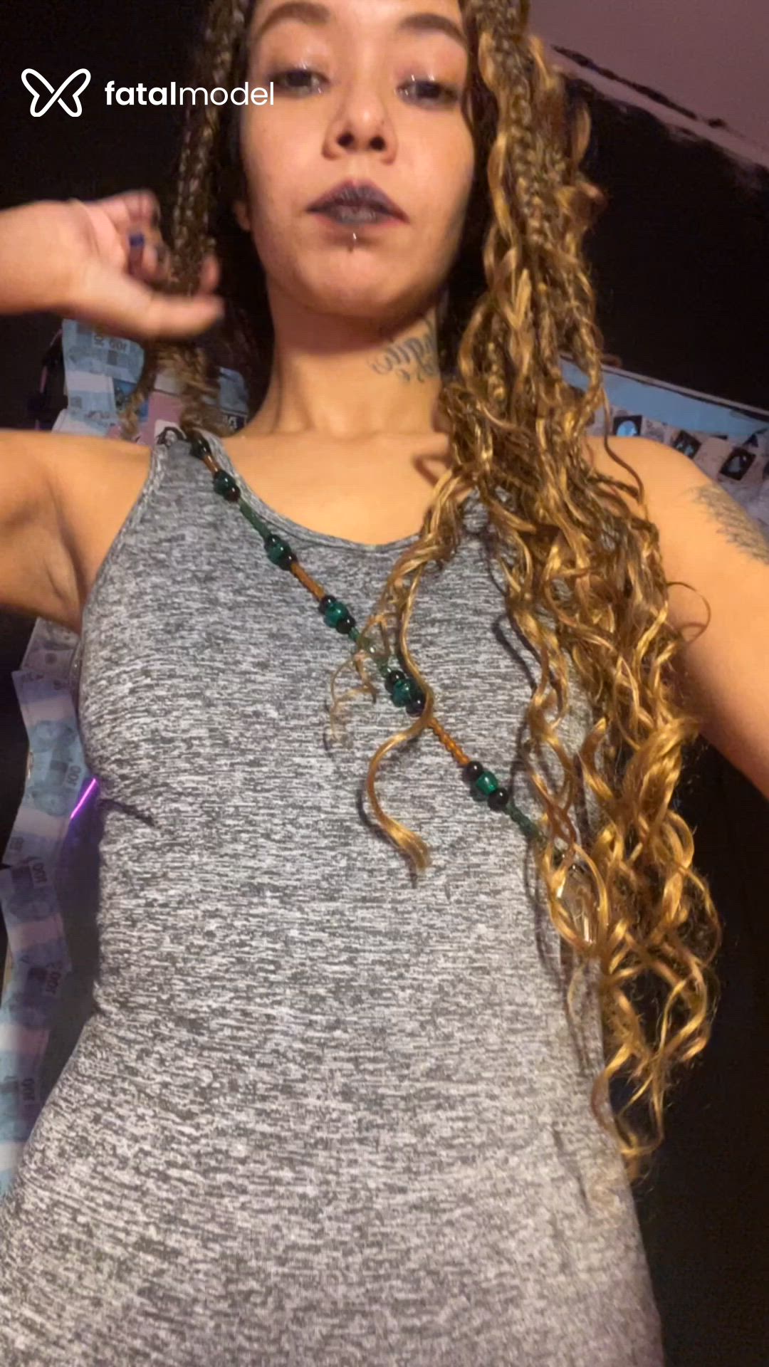 Acompanhante mulher com cabelo castanho de olhos castanhos em Rio de Janeiro Acompanhante mulher com cabelo castanho de olhos castanhos em Rio de Janeiro - Florency