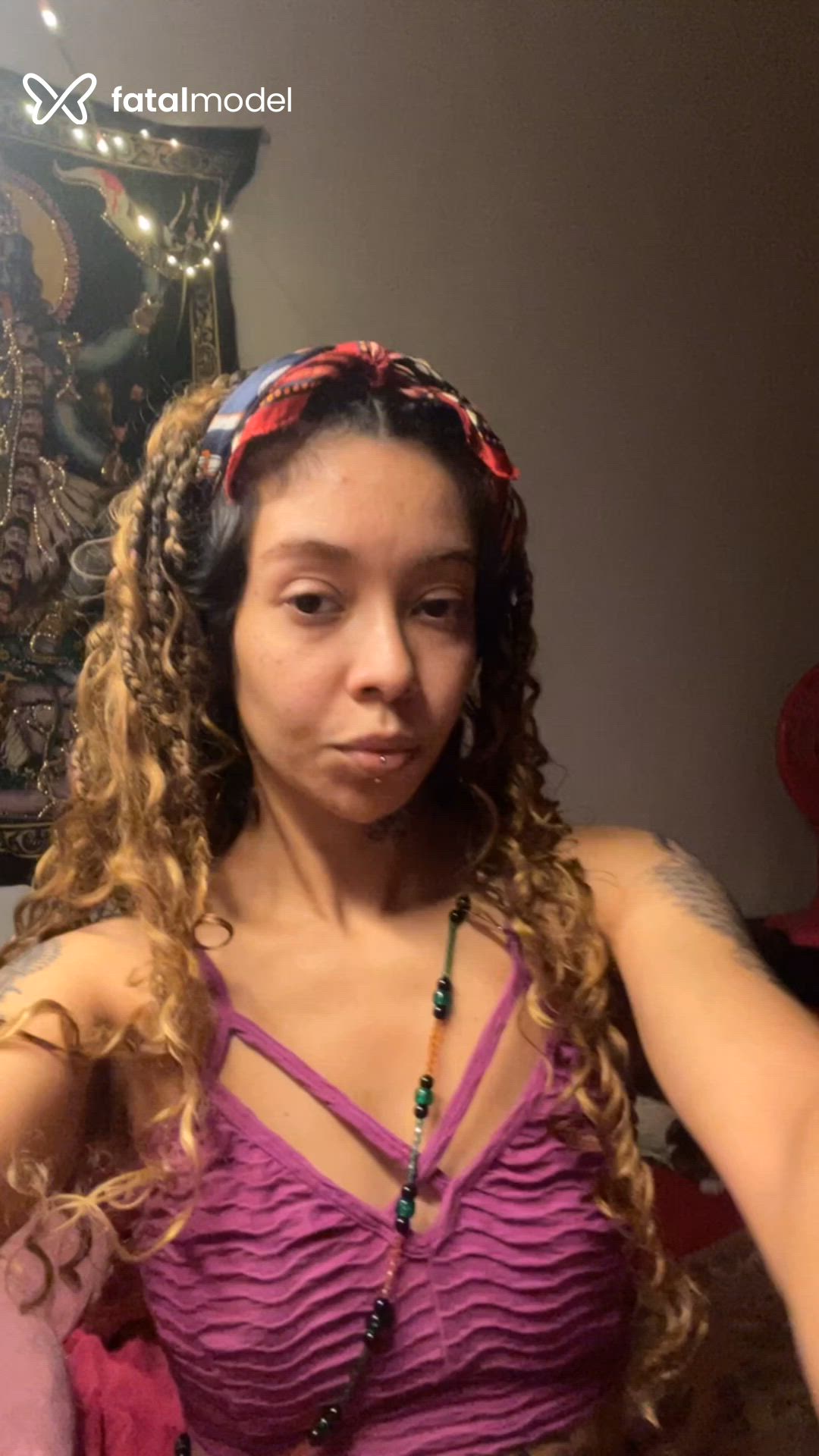 Acompanhante mulher com cabelo castanho de olhos castanhos em Rio de Janeiro Acompanhante mulher com cabelo castanho de olhos castanhos em Rio de Janeiro - Florency