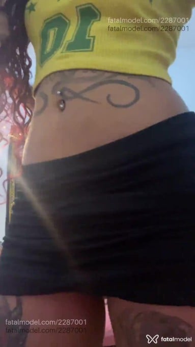 Acompanhante mulher com cabelo castanho de olhos castanhos em Rio de Janeiro Acompanhante mulher com cabelo castanho de olhos castanhos em Rio de Janeiro - Florency
