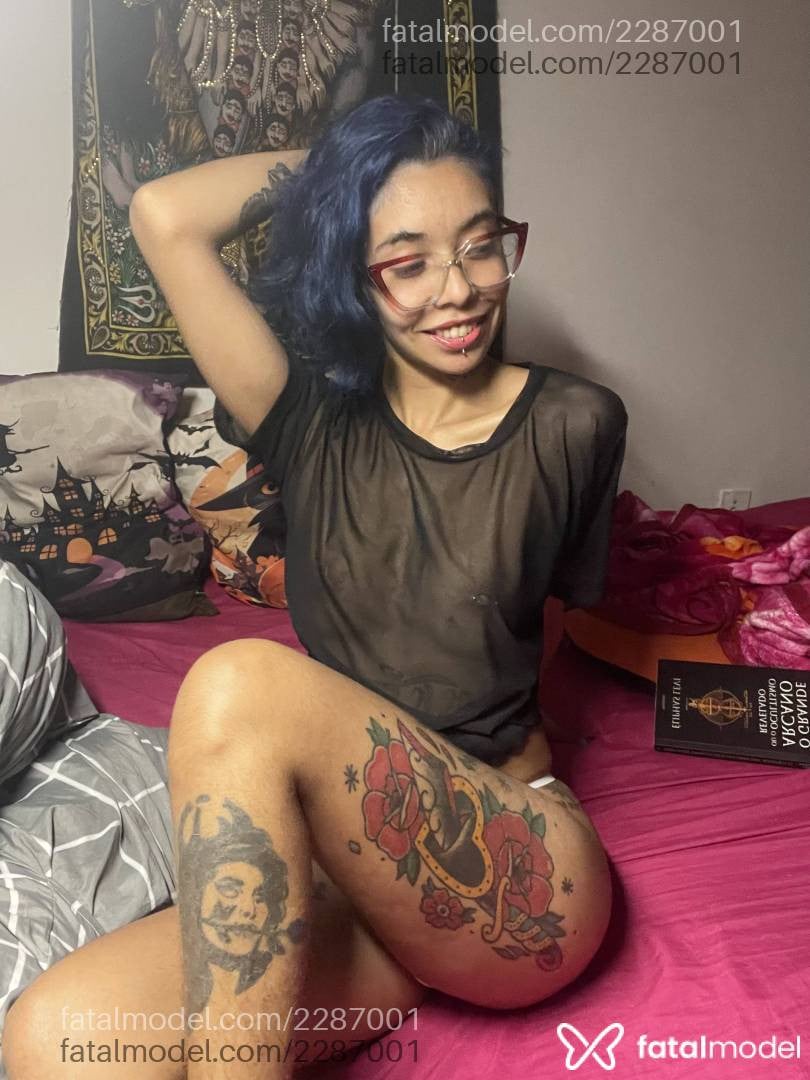 Acompanhante mulher com cabelo castanho de olhos castanhos - Florency