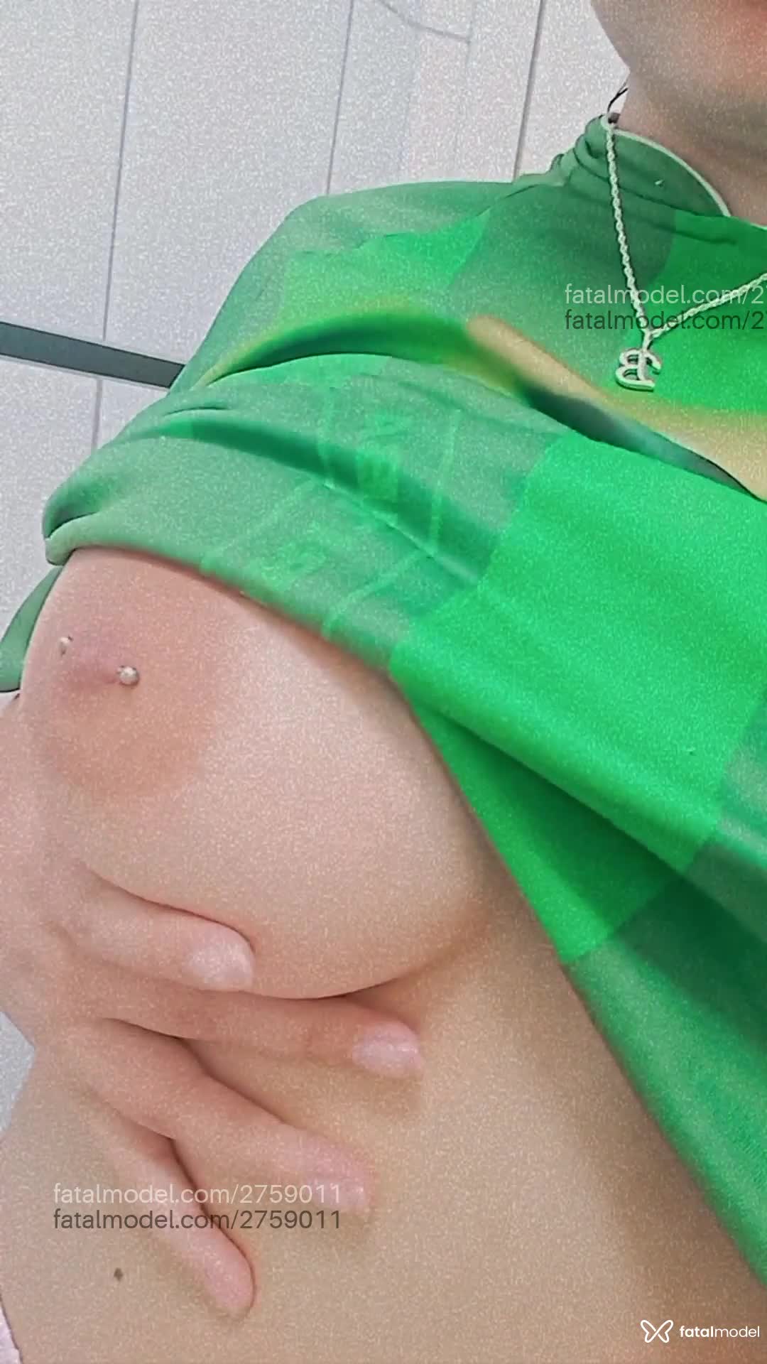 Acompanhante mulher morena (o) de olhos pretos - Rafaela Silva