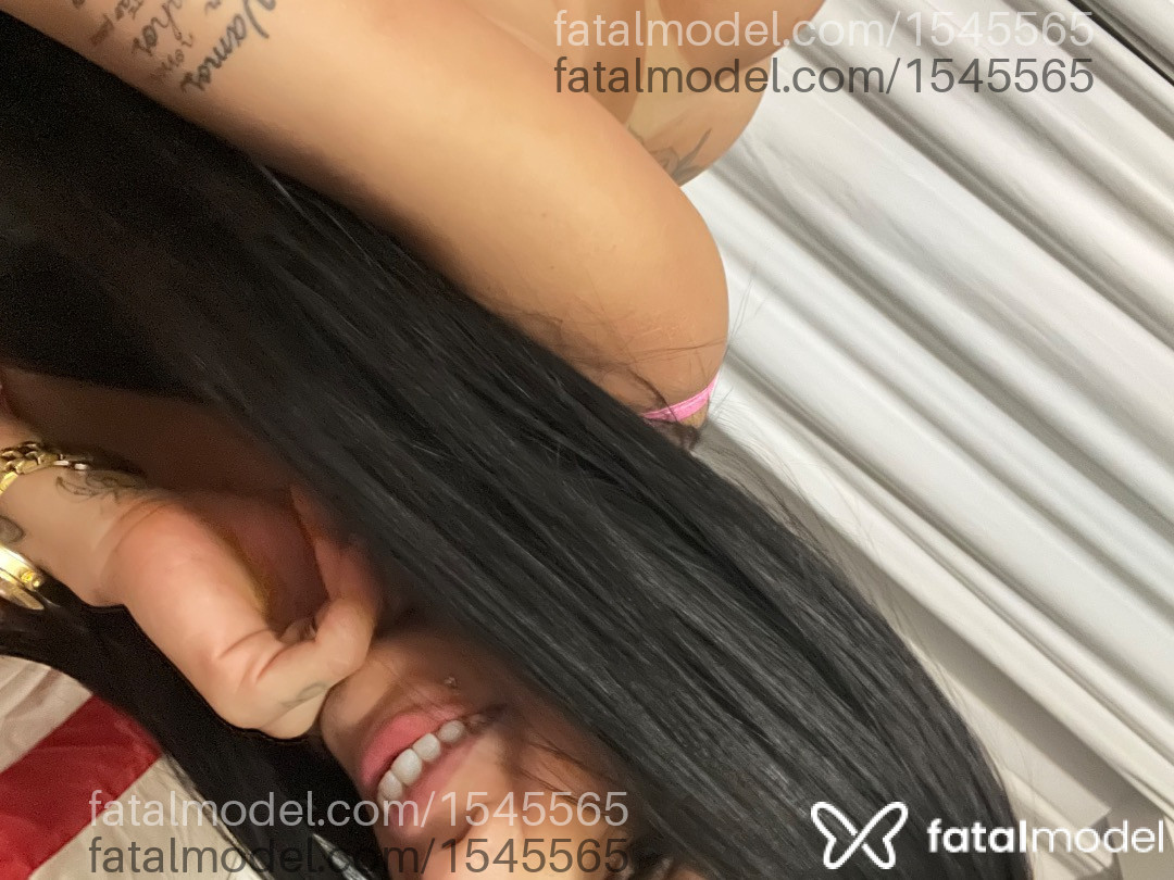 Acompanhante mulher morena (o) de olhos castanhos em Rio de Janeiro - Dafinis