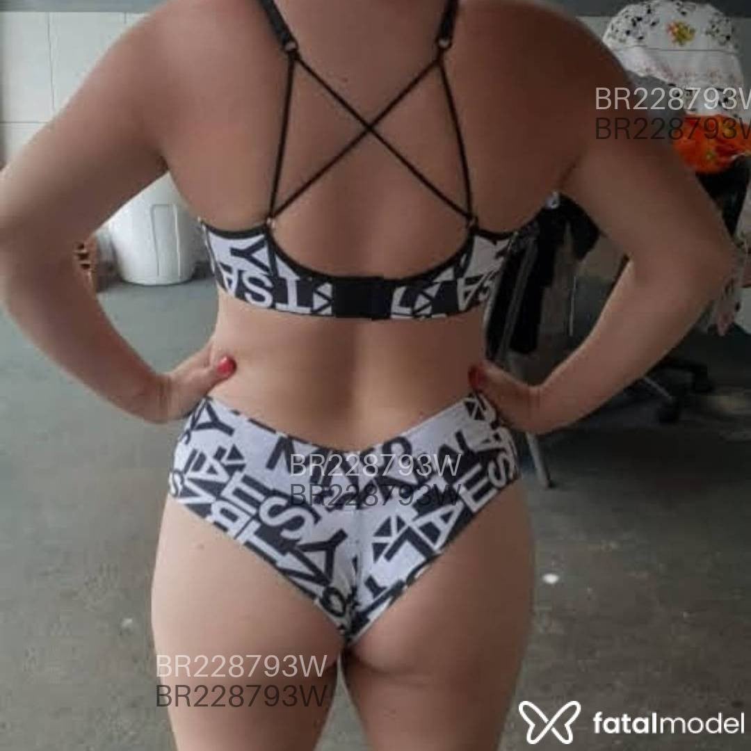 Acompanhante mulher morena (o) de olhos castanhos em Catalão - Roberta