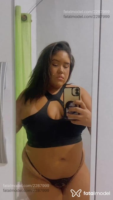 Acompanhante mulher morena (o) de olhos castanhos em Virtual - Ellen Lux