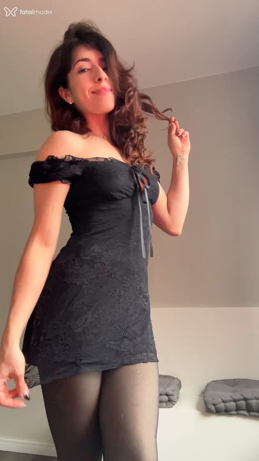 Acompanhante mulher com cabelo castanho de olhos castanhos - Aurora Acompanhante mulher com cabelo castanho de olhos castanhos - Aurora